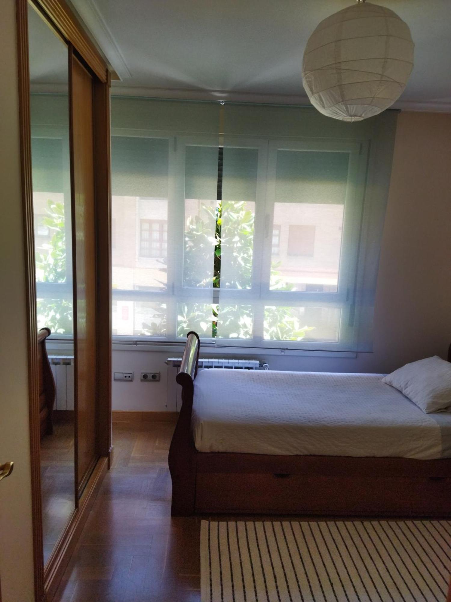 Centrico Apartamento Oviedo Parking Y Wifi Gratuitos Admite Mascotas Zewnętrze zdjęcie